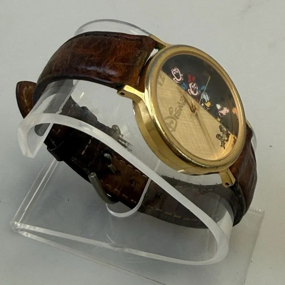 VTG Disney Gold Tone 32mm Watch Mickey Minnie Donald Goofy Chip & Dale Lthr EUC